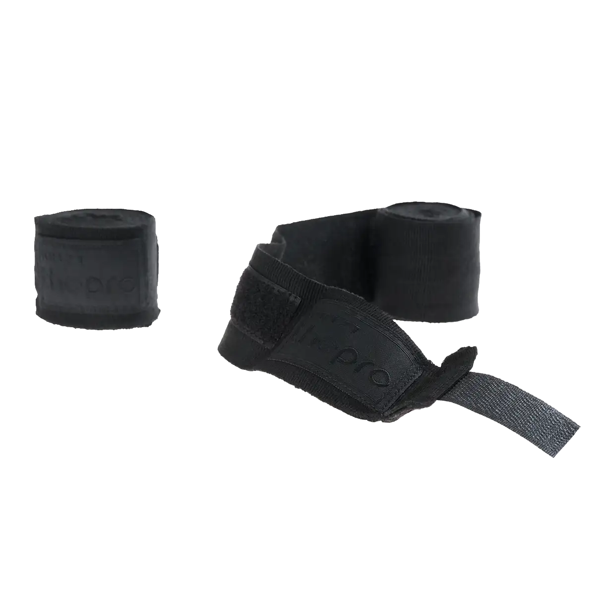 Schwarze Boxbandagen für den ARTZT thepro Boxsack mit Klettverschluss, teilweise aufgerollt und ausgelegt.