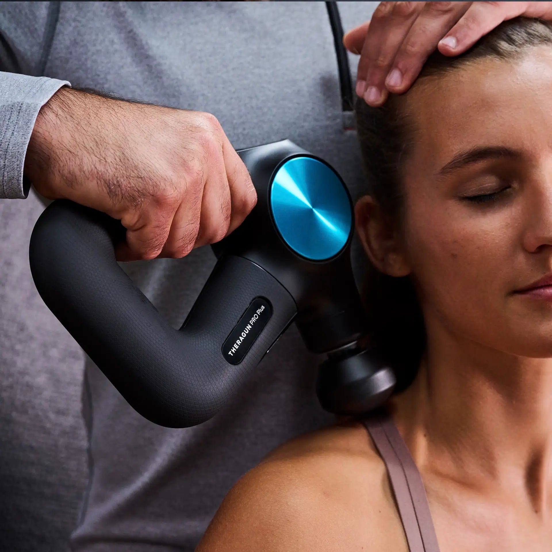 Theragun PRO Plus Massagepistole Massagepistolen Therabody