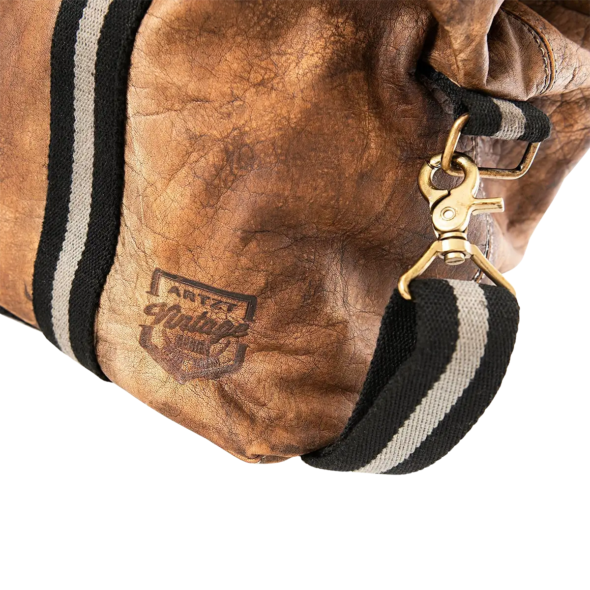 Nahaufnahme auf den Trageriemen vom ARTZT Vintage Series Weekender 